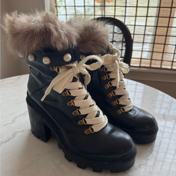 Gucci Black Ankle Boots with Faux Fur and Pearl Accents - Picture 1 of 5